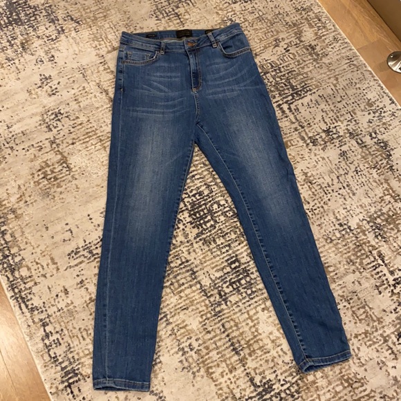 High Rise Slim Straight Jeans - Picture 2 of 5